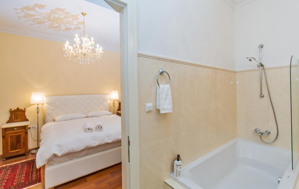 Luxury Seafront Apartment Banje Dubrovnik Exterior foto
